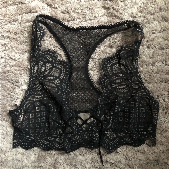 *SOLD* Victoria’s Secret Lace Bralette - Picture 3 of 7